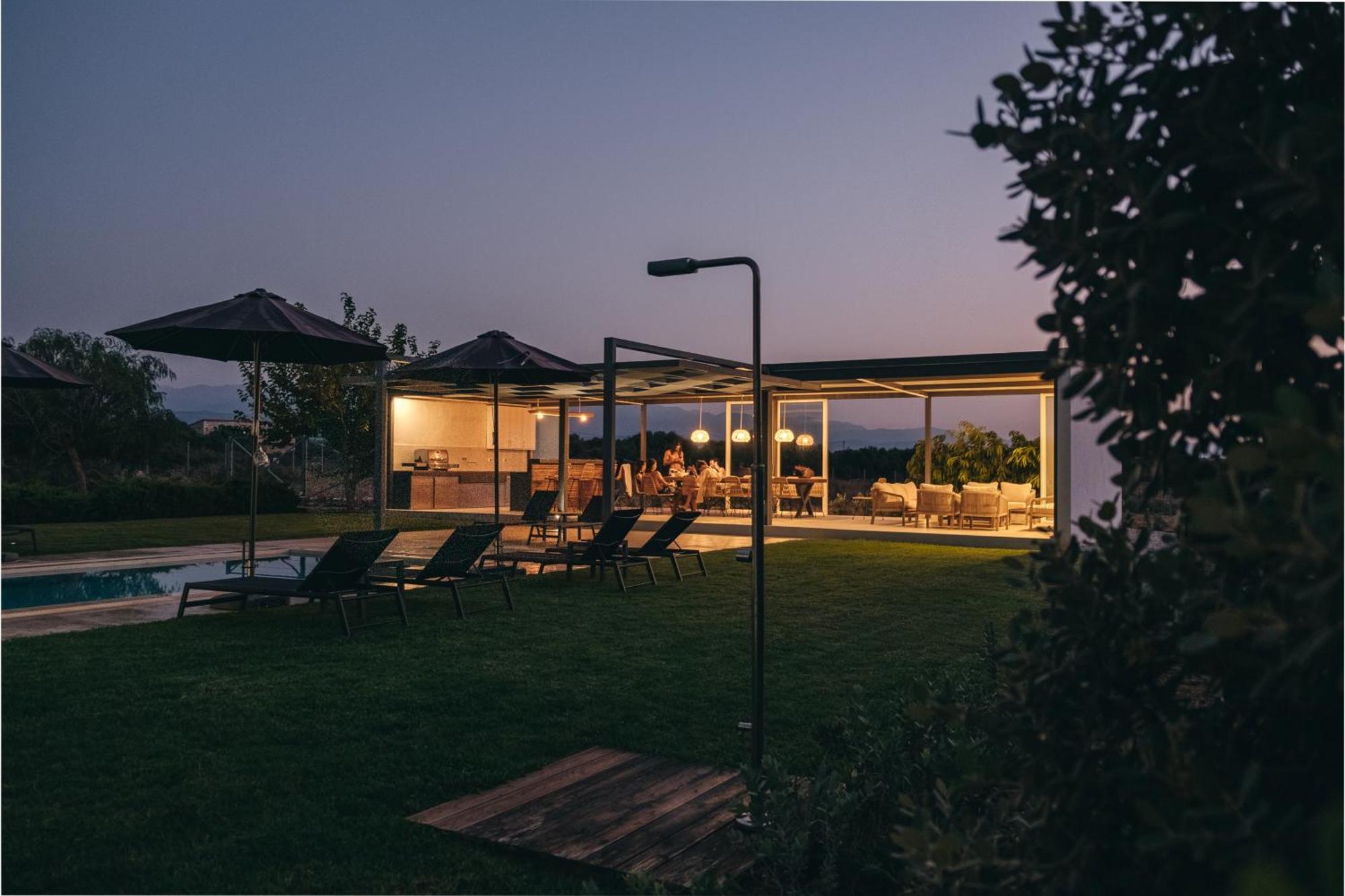 Helios A Modern Large Villa With Private Pool Set In A Quiet Location Stavrós Екстериор снимка
