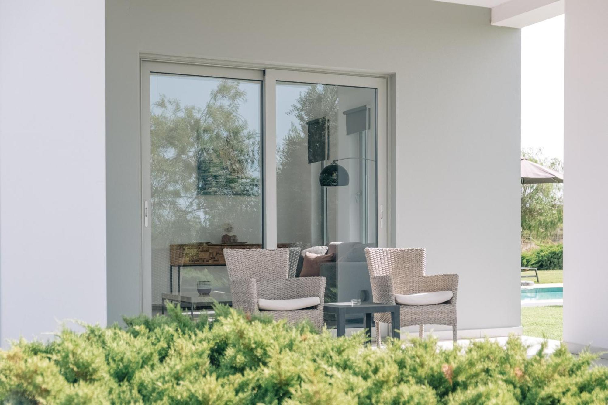 Helios A Modern Large Villa With Private Pool Set In A Quiet Location Stavrós Екстериор снимка